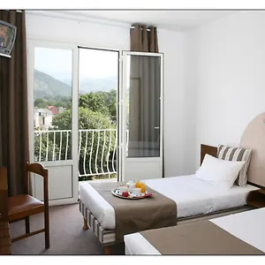 Adonis - Notre Dame De La Sarte Hotel